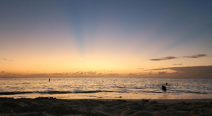 Month by month Cayman Islands best time matrix for weather, prices, and festivals